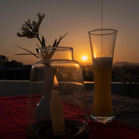 Dera Pichola- A Lake Facing Boutique Hotel Udaipur Luaran gambar