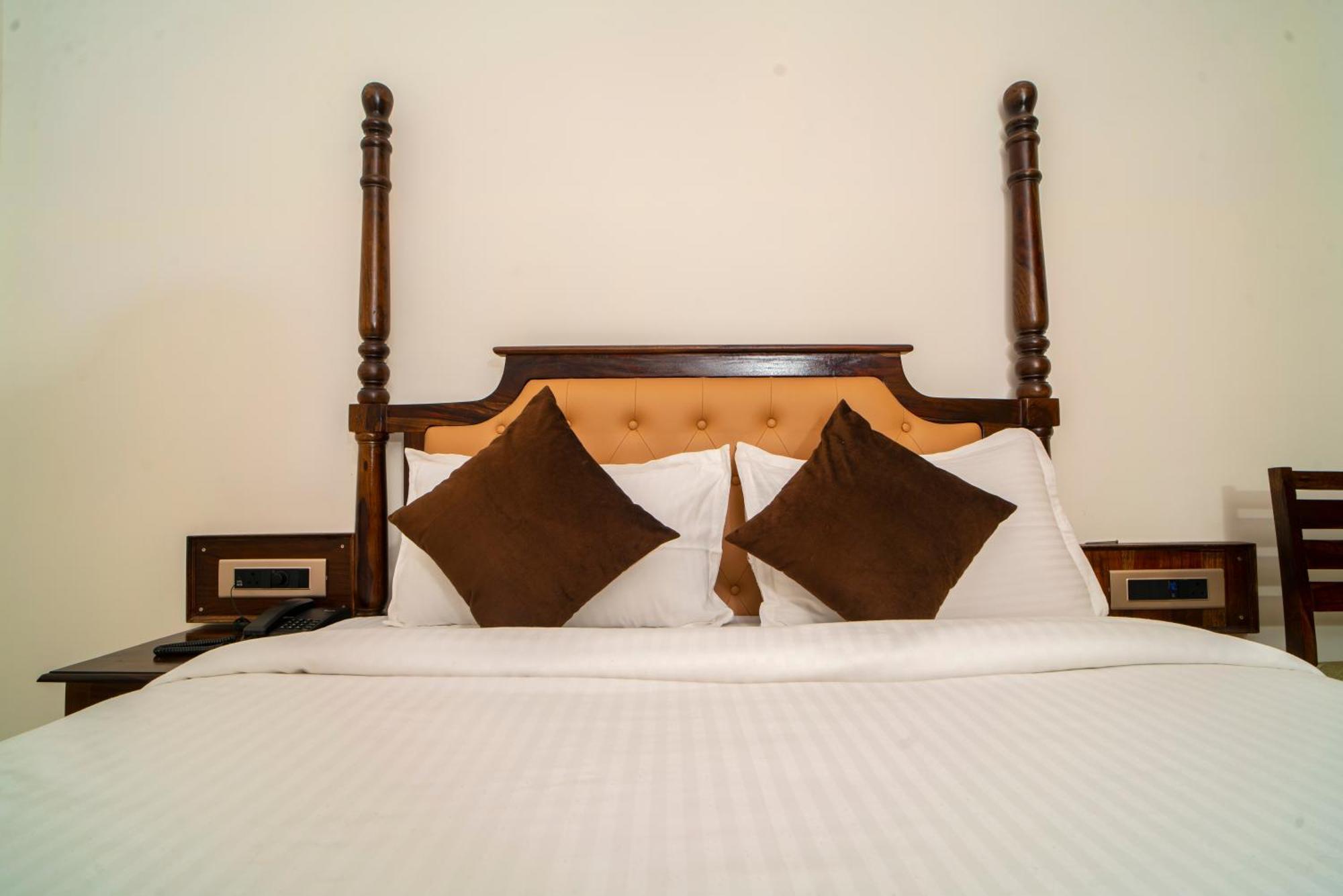 Dera Pichola- A Lake Facing Boutique Hotel Udaipur Luaran gambar