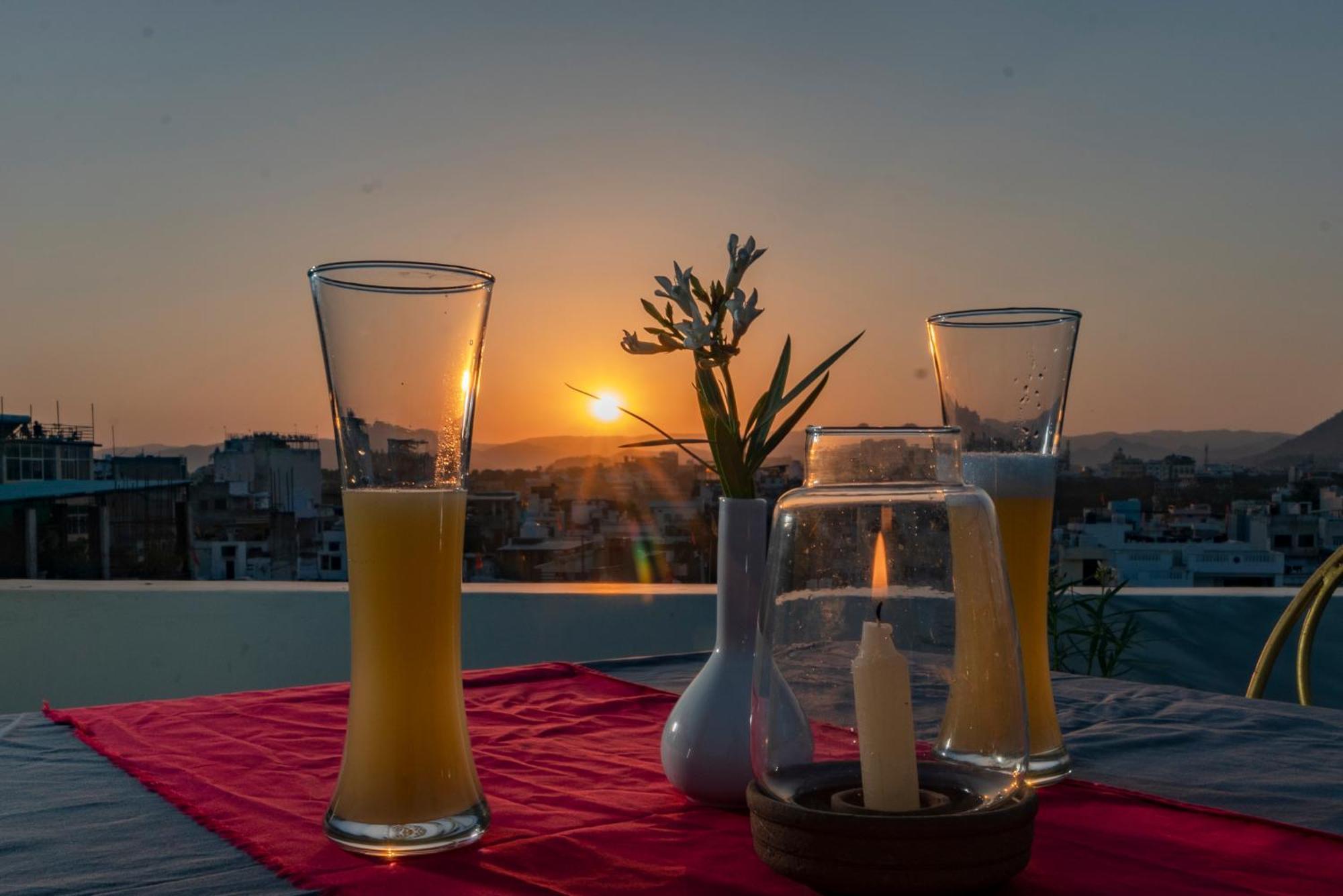 Dera Pichola- A Lake Facing Boutique Hotel Udaipur Luaran gambar