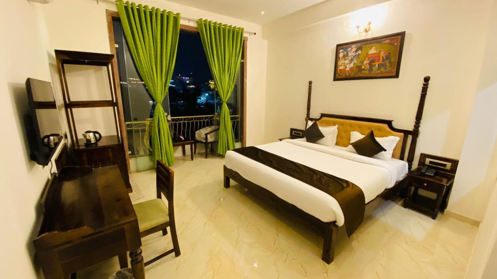 Dera Pichola- A Lake Facing Boutique Hotel Udaipur Luaran gambar